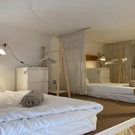 Hostel Minimal No 41 *