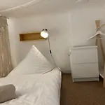 Hostel Minimal No 41 *